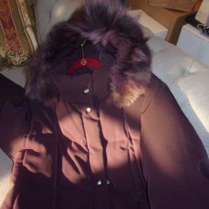 Gallery Sport 80% Down 20% Feather Coat Worn Once ! FOX FUR Trim Hood In Plum